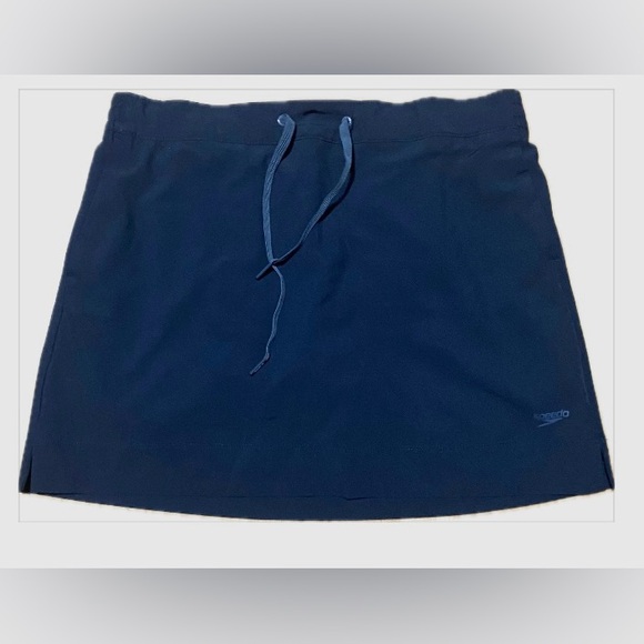 Speedo Black Skort/ Swimwear - Picture 1 of 7